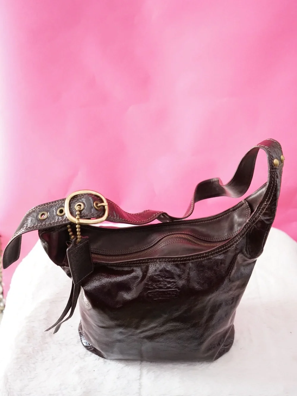 Vintage Y2K Coach Bleecker Sophie Crinkled Patent Leather Duffle Bag 12387 Choco